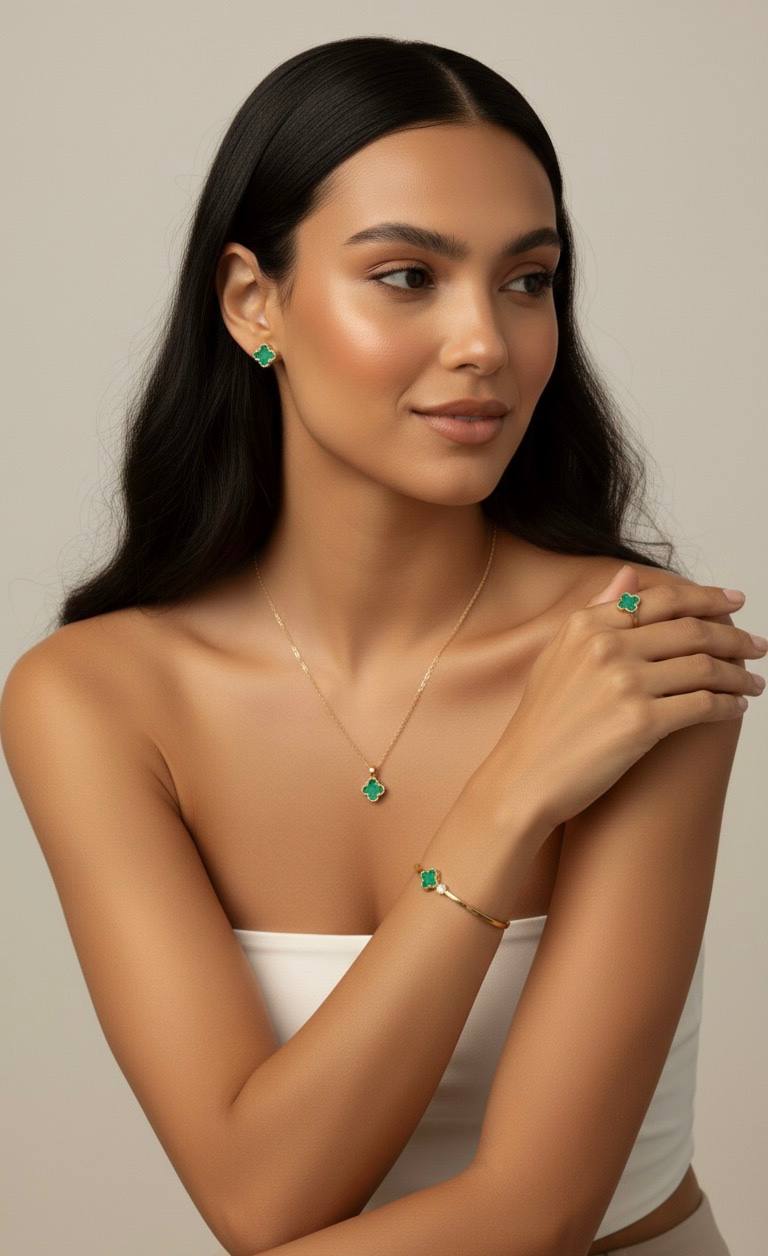 طقم van cleef Vintage Alhambra)